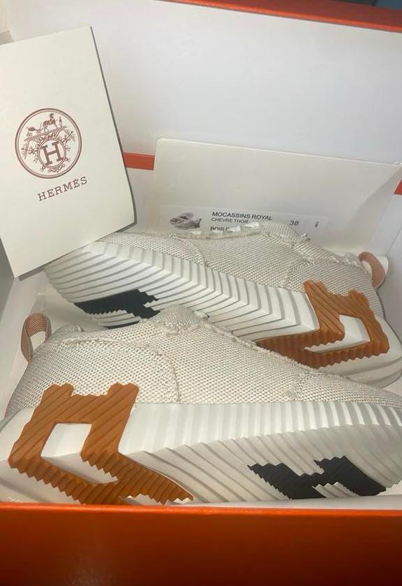 Hermes schoenen, Ophalen of Verzenden, Zo goed als nieuw, Zwart