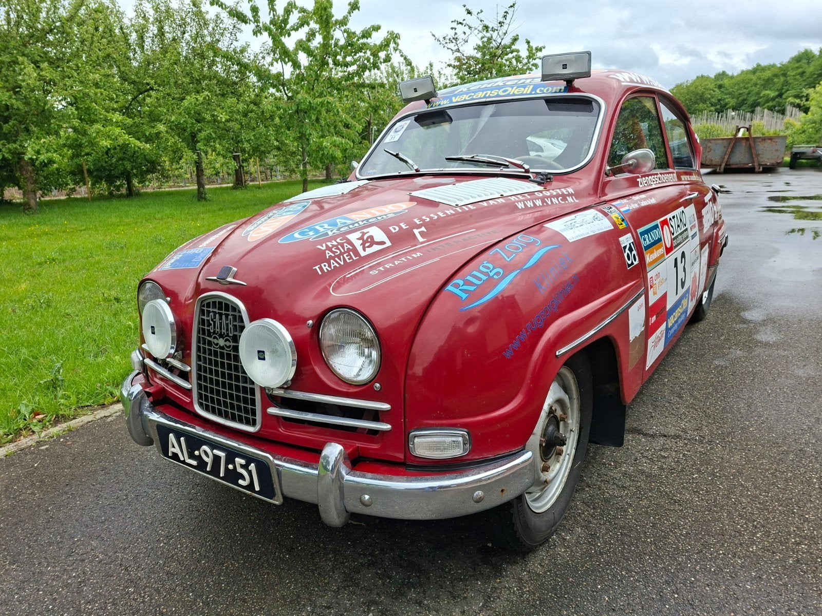 Saab 96 Tweetakt Peking-rally met rolkooi en FIA stoelen., Ophalen, Voor, Saab, Bumper