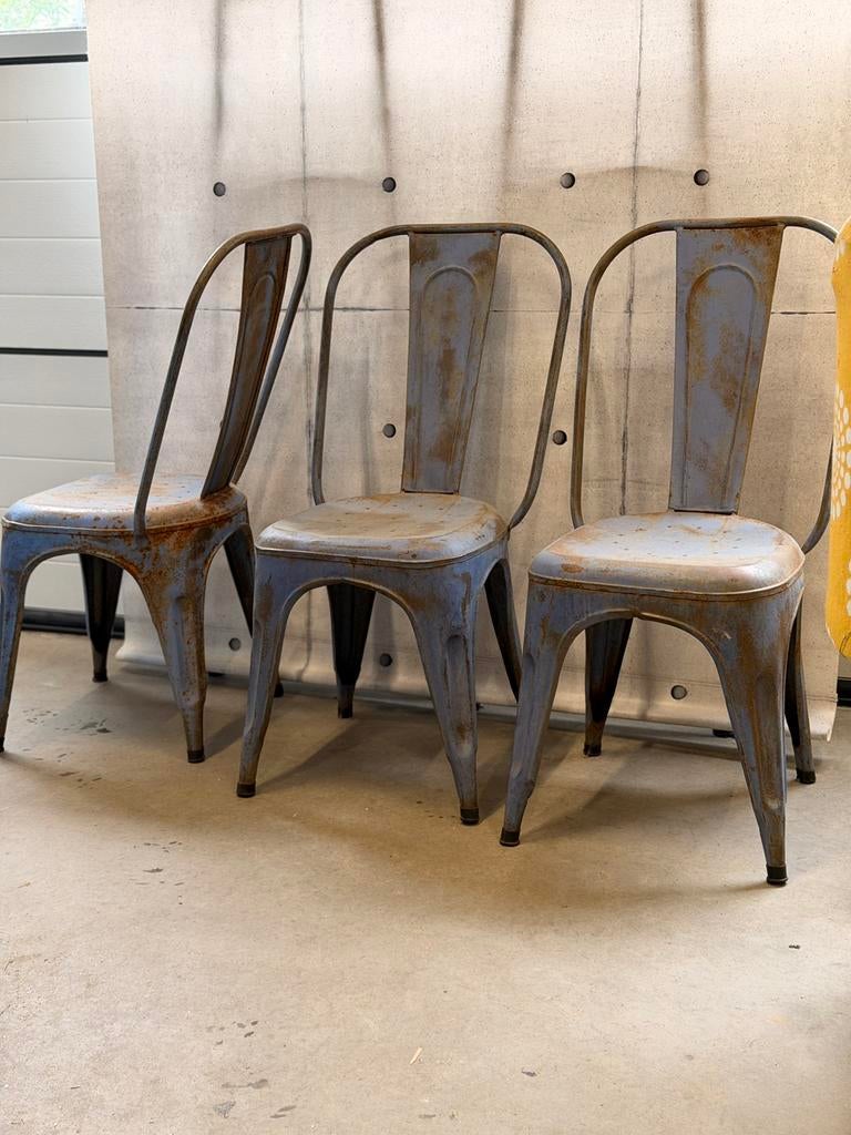 3 Industriële Metalen Stoelen Blauw, Huis en Inrichting, Stoelen, Ophalen, Zo goed als nieuw, Metaal