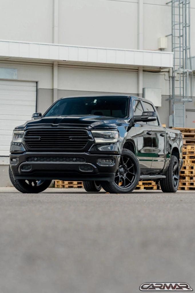 22'' Dodge Ram Wielen | Gratis zomerbanden | Originele look, Gebruikt, -, 285 mm, -