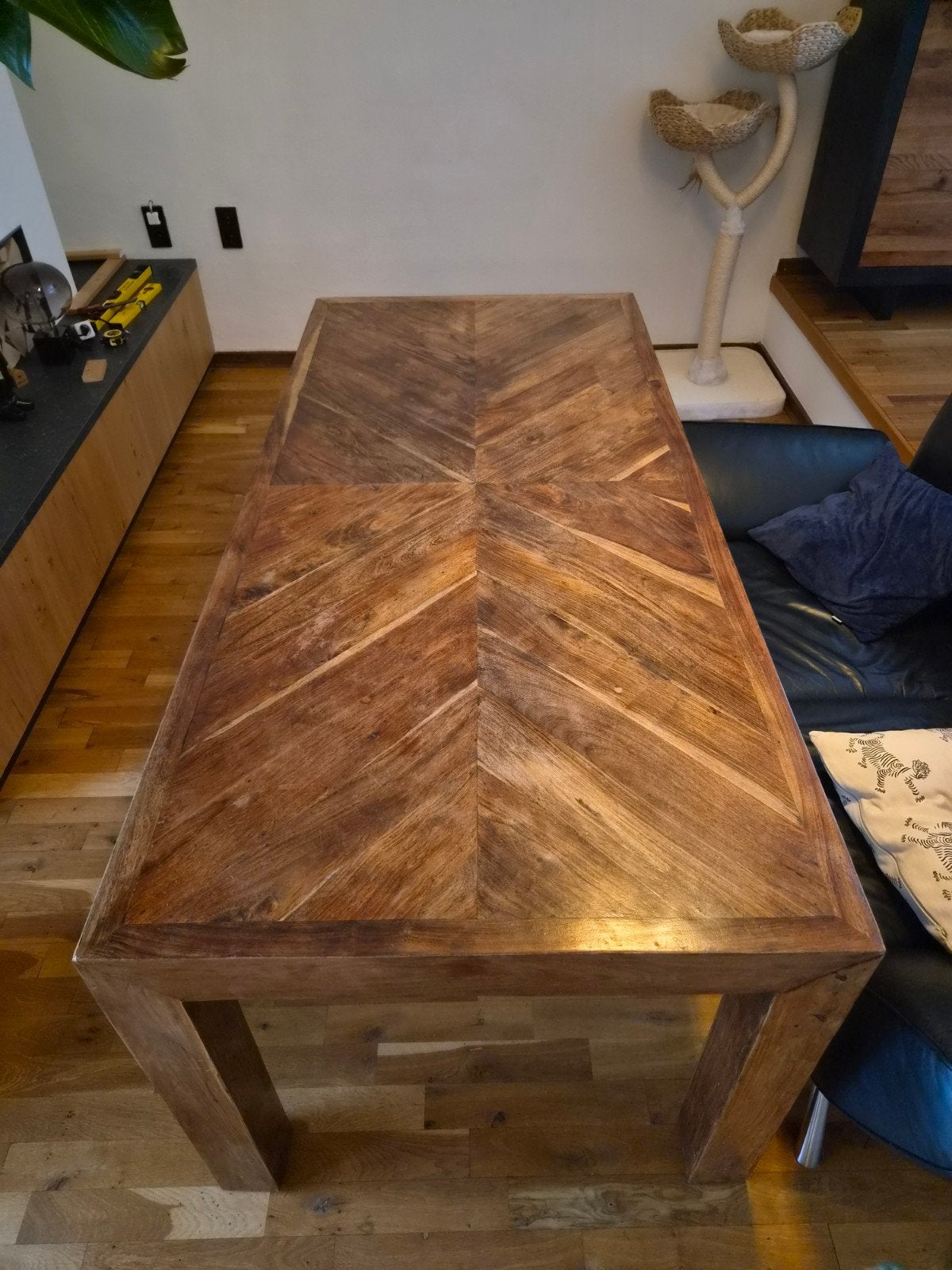 Houten eettafel met visgraatmotief, Ophalen, Gebruikt, 200 cm of meer, 50 tot 100 cm