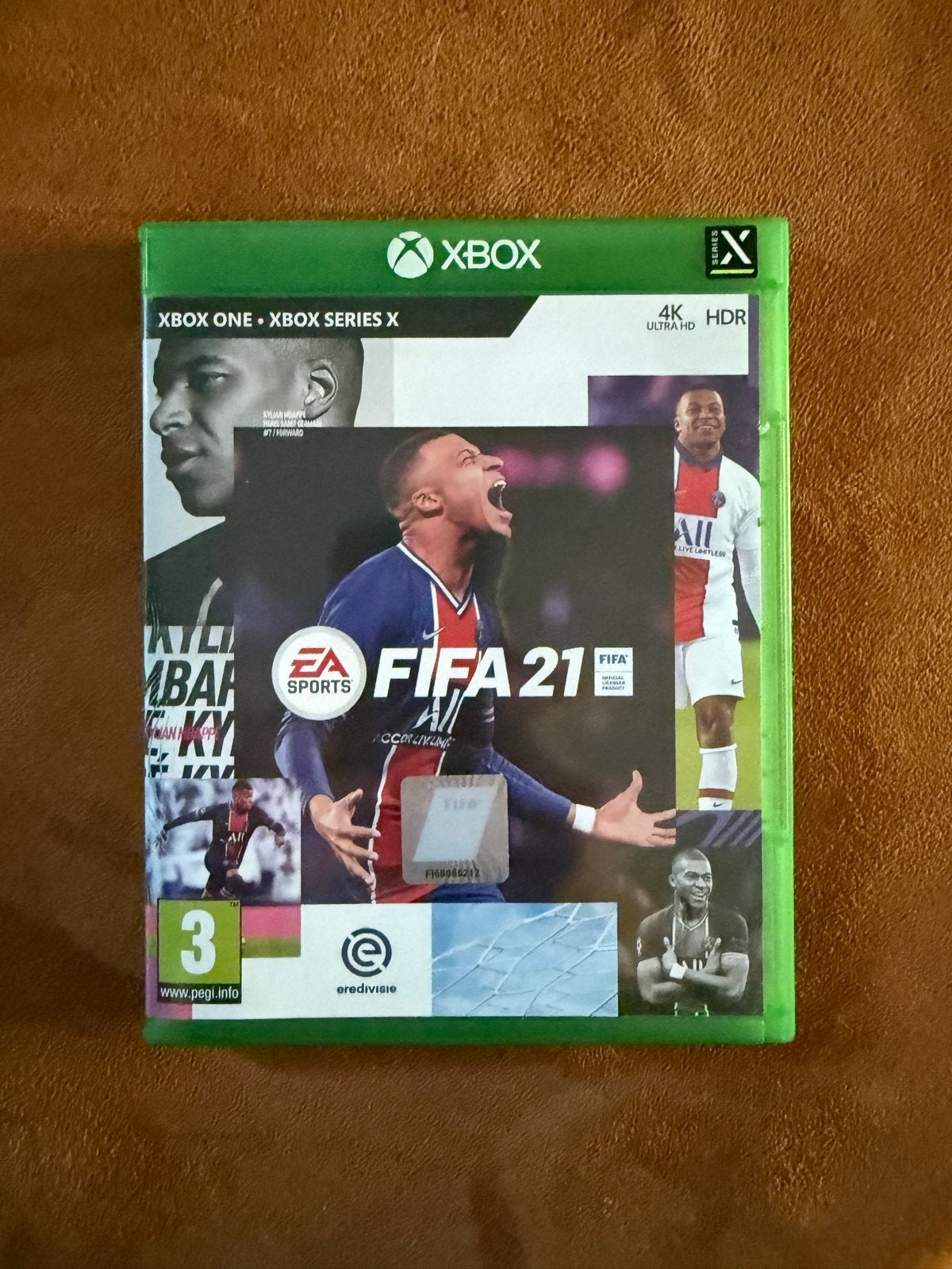 FIFA 21 Xbox One / Xbox Series X - Voetbalgame, Spelcomputers en Games, Eén computer, Ophalen of Verzenden, Zo goed als nieuw