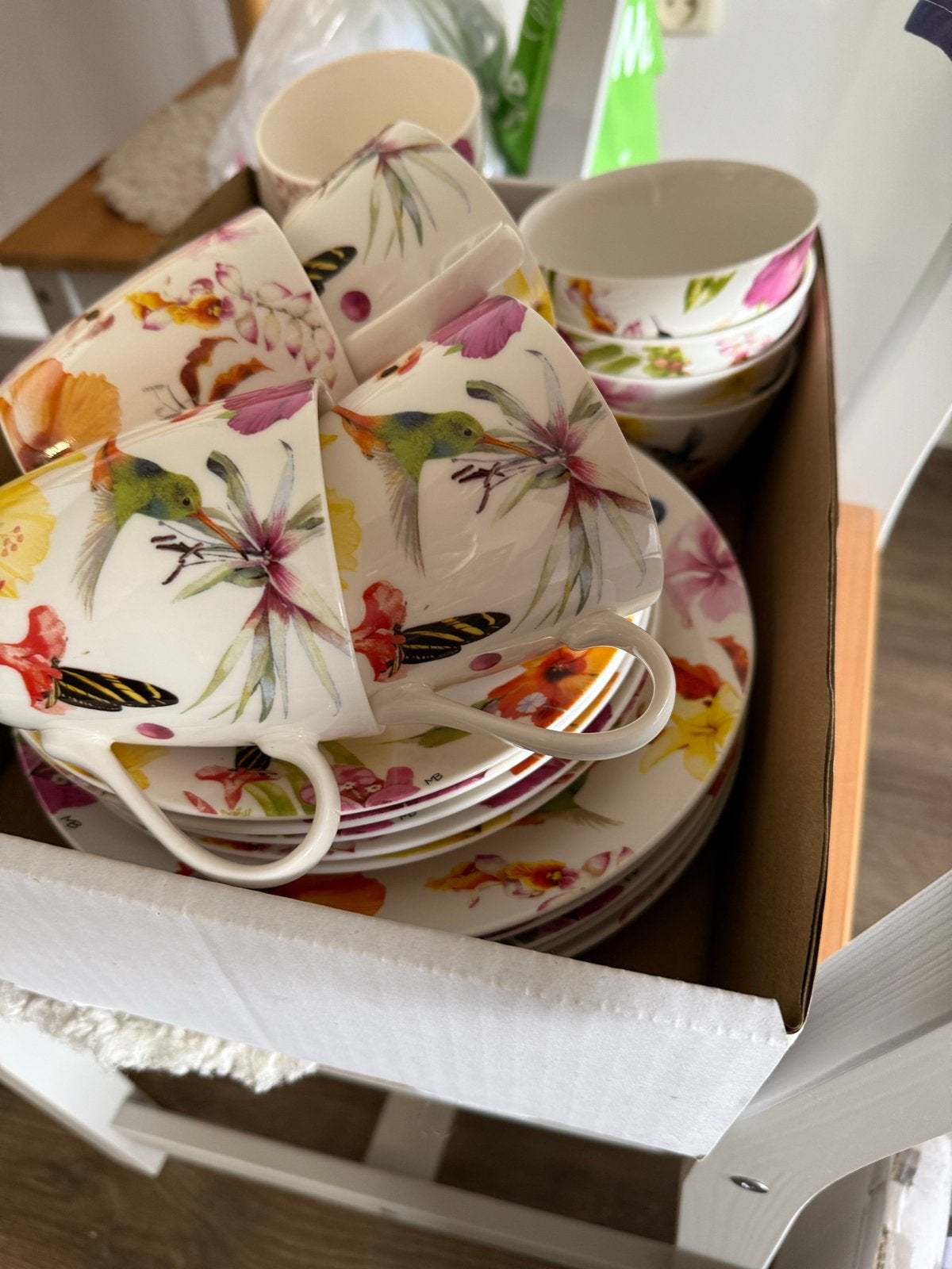 Servies set marjolein bastin hummingbird, Ophalen, Zo goed als nieuw, Keramiek, Compleet servies