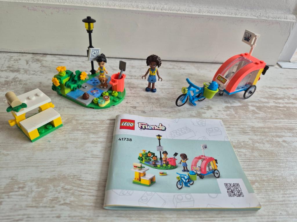 Lego Friends 41738 Hondenspeeltuin, Ophalen, Zo goed als nieuw, Lego