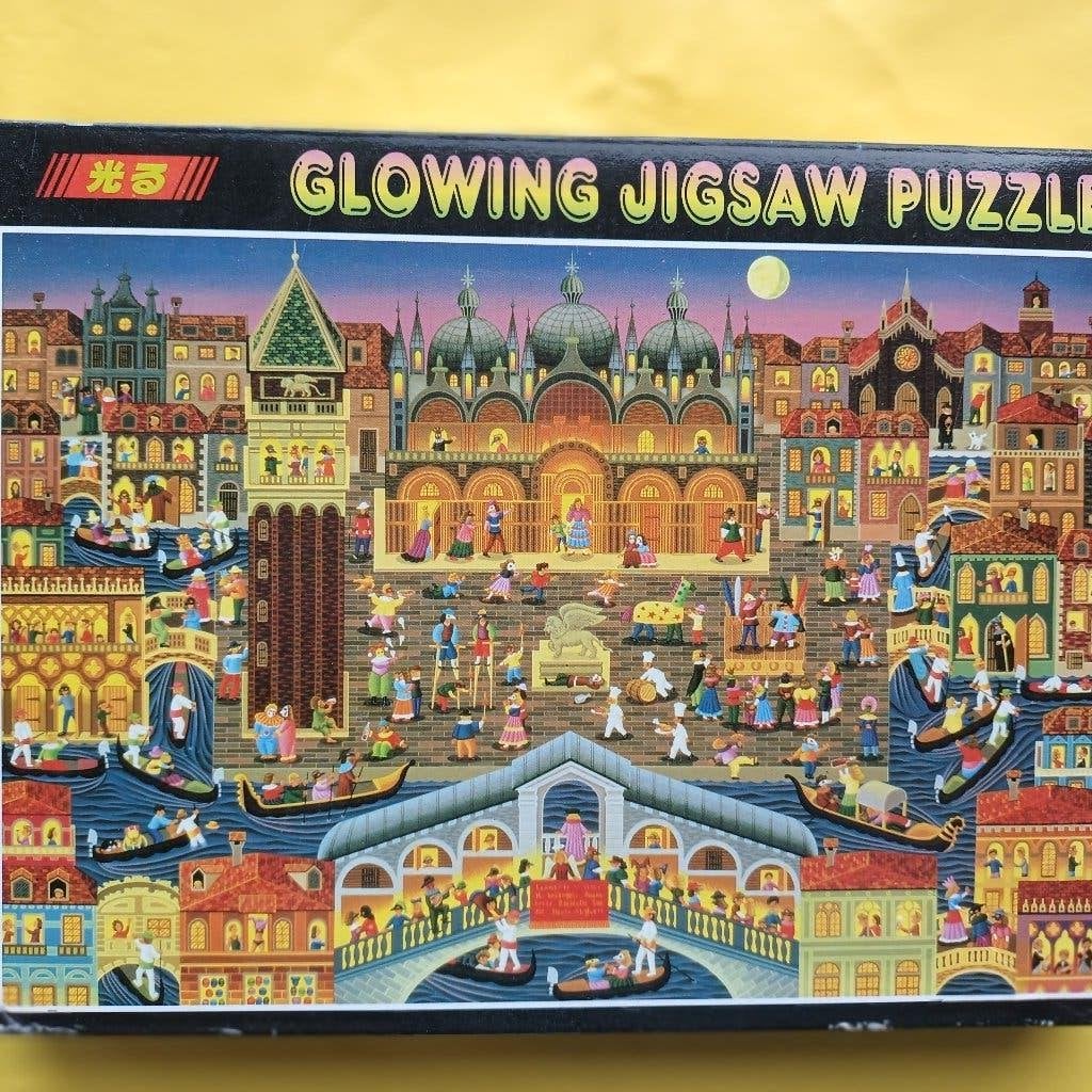 JIGSAW GLOWING - JIGSAW PUZZLE, Ophalen of Verzenden, 500 t/m 1500 stukjes, Zo goed als nieuw, Legpuzzel