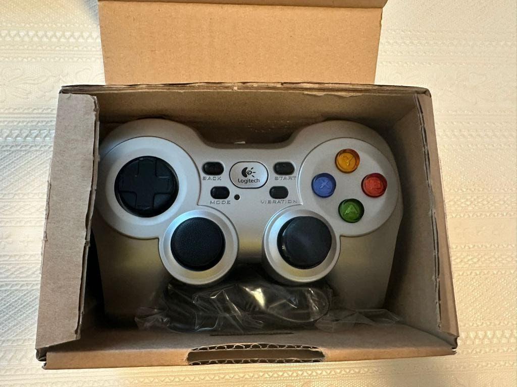 Logitech Wireless Gamepad F710, Ophalen of Verzenden, Nieuw, Controller, Draadloos