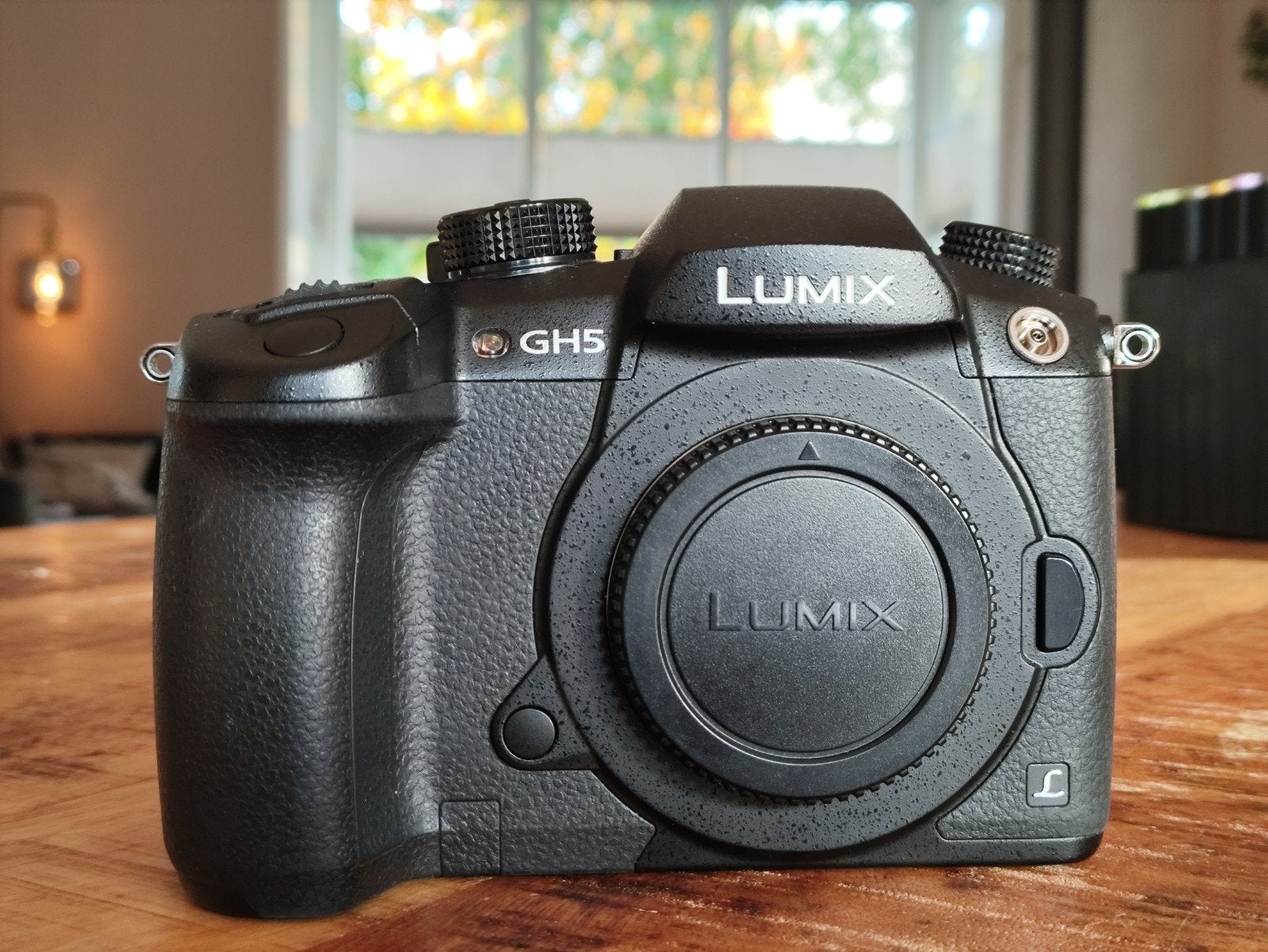 Panasonic GH5 / 6 accu's / oplader, Gebruikt, Ophalen of Verzenden, Kantelbaar/draaibaar scherm, 8 keer of meer