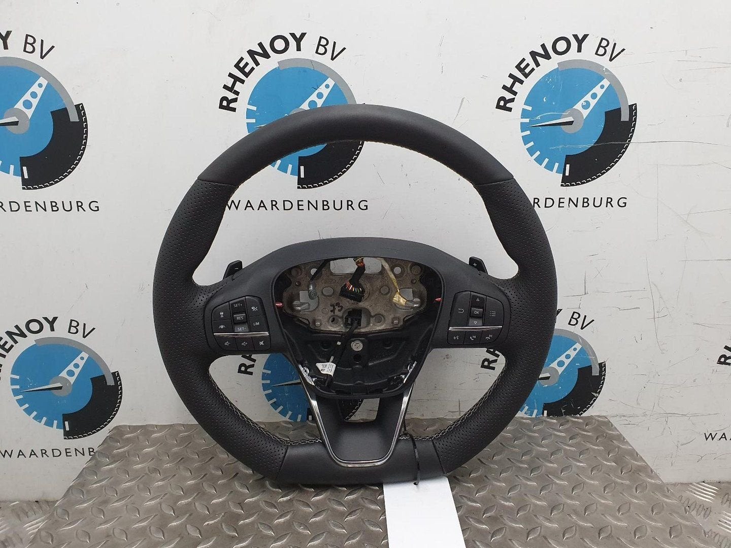 FORD PUMA ST-LINE MHEV STUURWIEL 2023, Ophalen of Verzenden, Gebruikt, Stiba lid