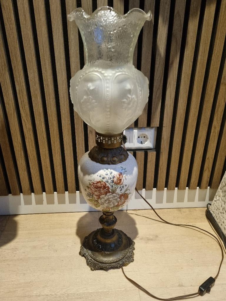 Antieke tafellamp, Ophalen