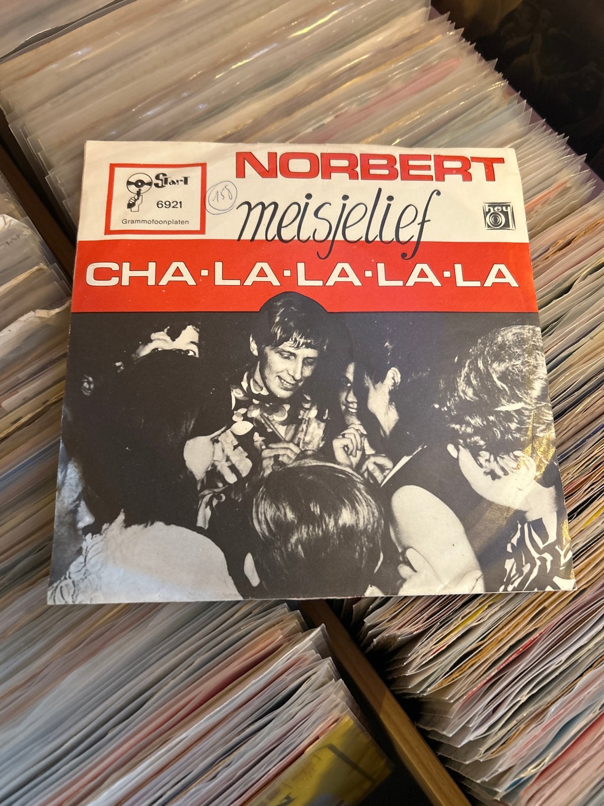 Norbert - Meisjelief / Cha-La-La-La-La (Single piraat), Gebruikt, 7 inch, Single, Ophalen of Verzenden