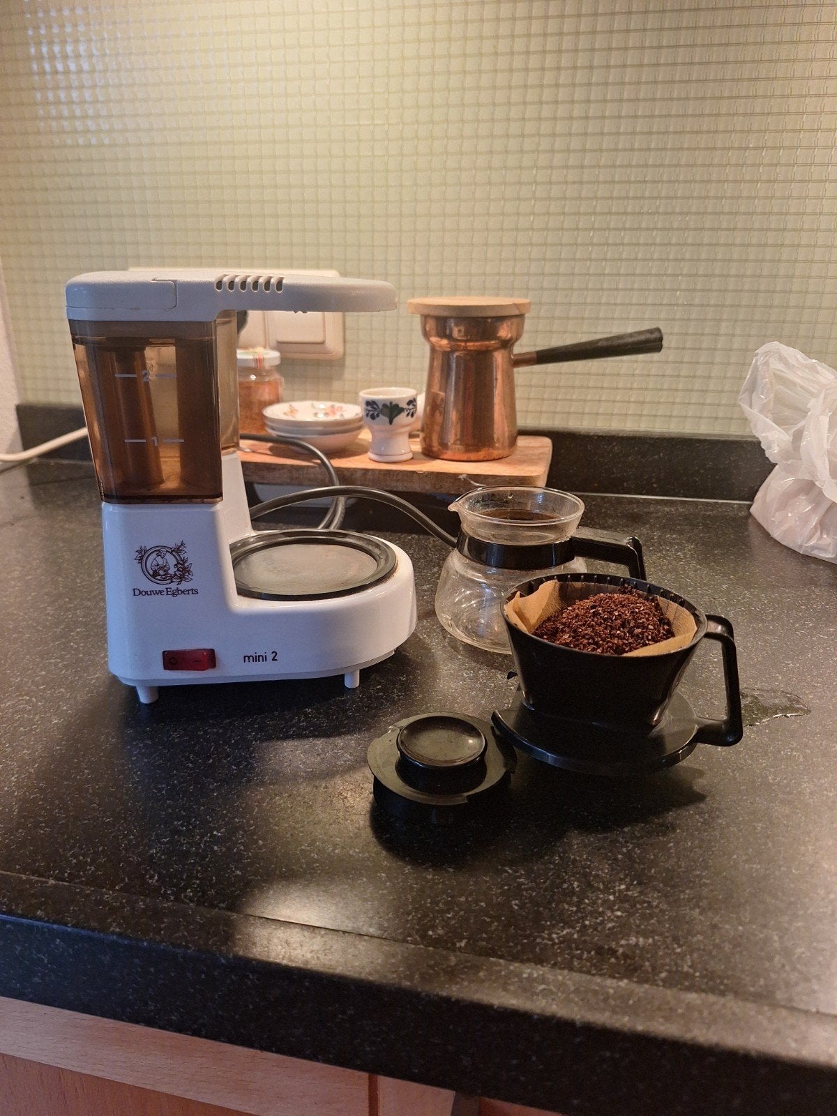 Douwe Egberts Mini 2 Koffiezetapparaat - Compact, Ophalen of Verzenden, Gebruikt, Koffiemachine, Gemalen koffie