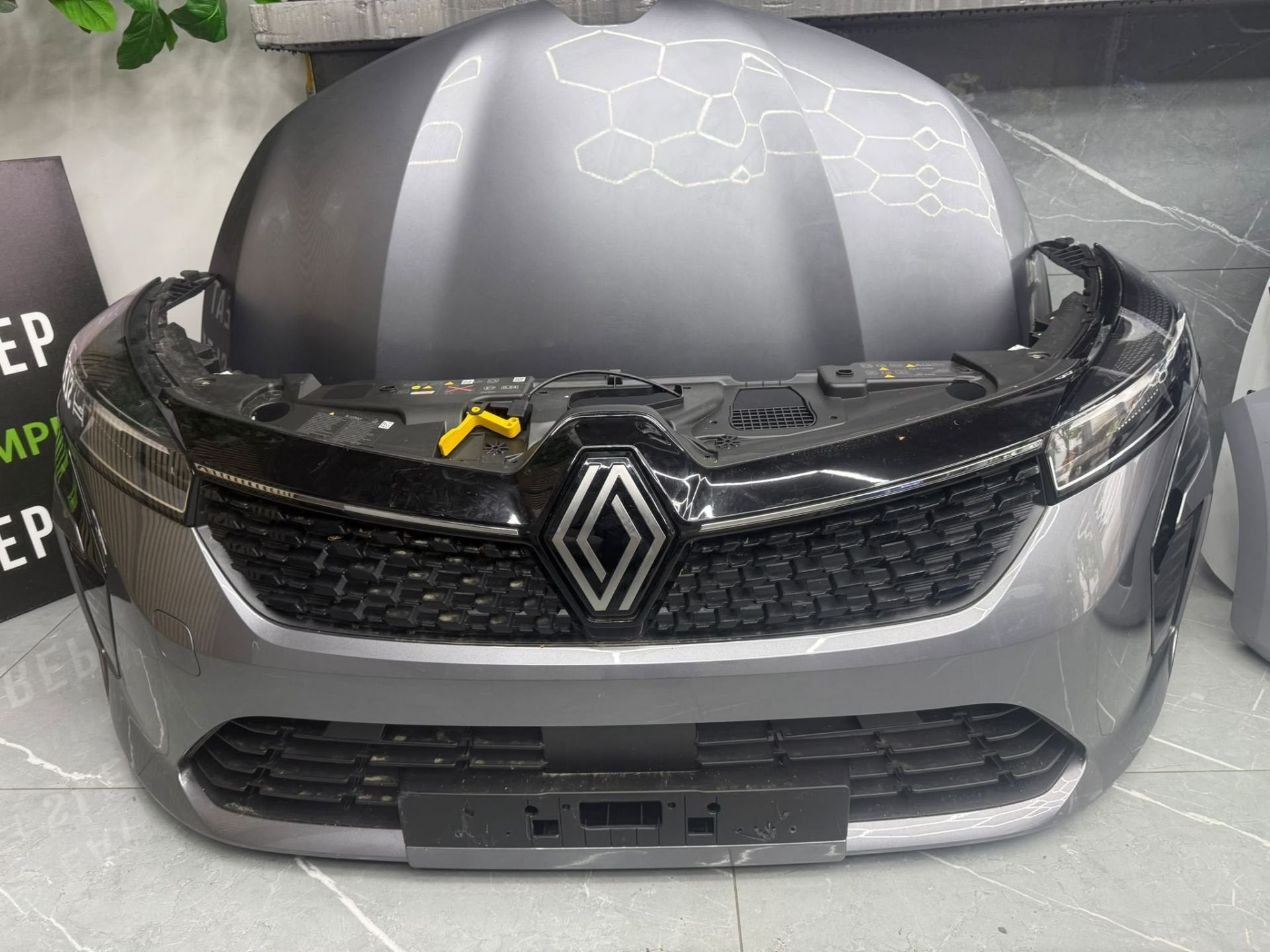 Voorkop Renault CLIO 5 V Facelift 24-26 Motorkap Voorbumper, Auto-onderdelen, Renault Group, Gebruikt, Contact.group@renault.com