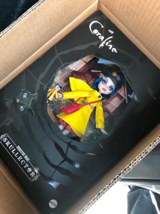 Coraline Monster High Skullector x LAIKA, Ophalen of Verzenden, Nieuw, Pop
