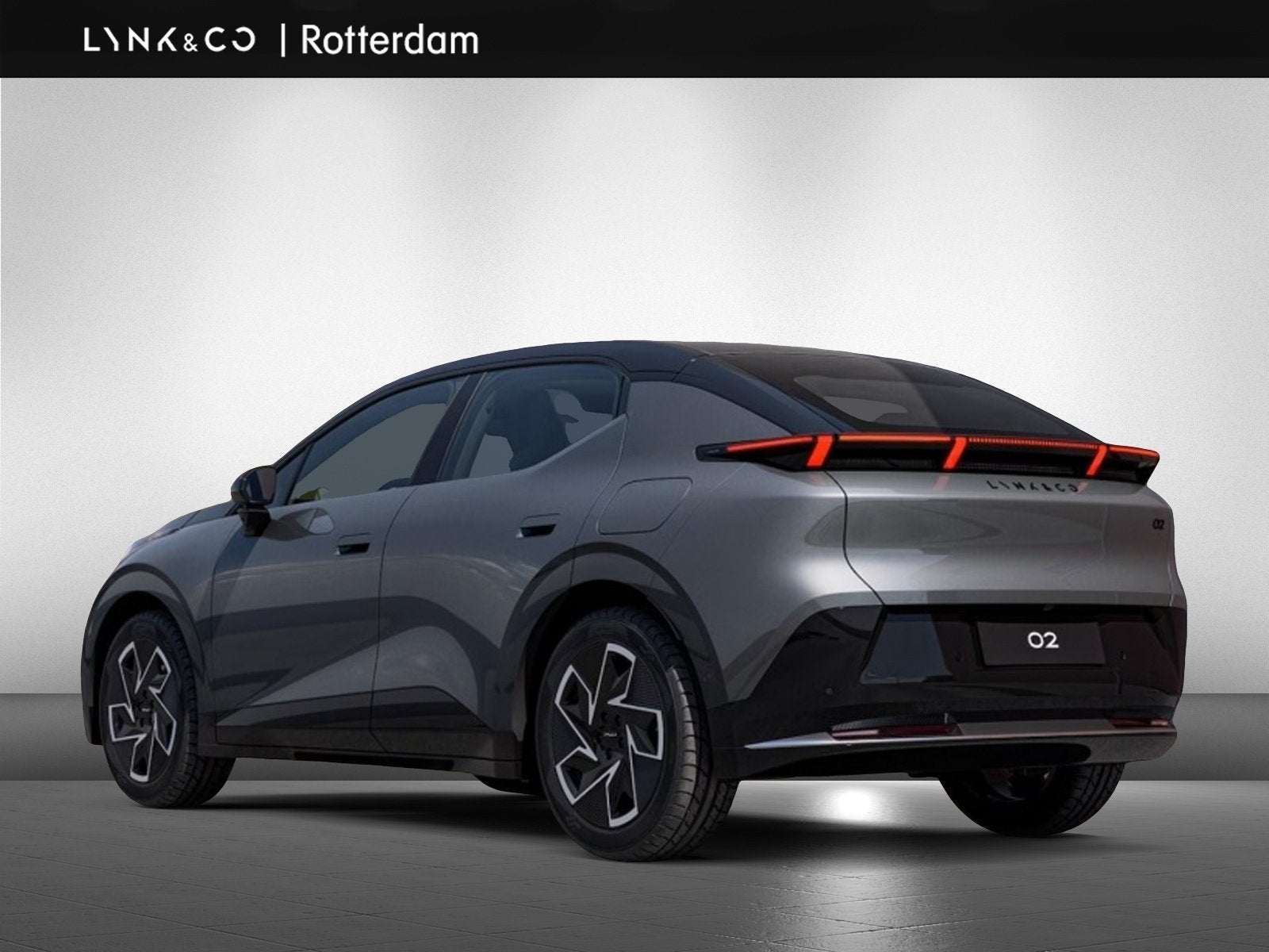 Lynk & Co 02 | CORE | Stoelverwarming | Achteruitrij camera, Auto's, Dealer onderhouden, Zwart, 1795 kg, Nieuw
