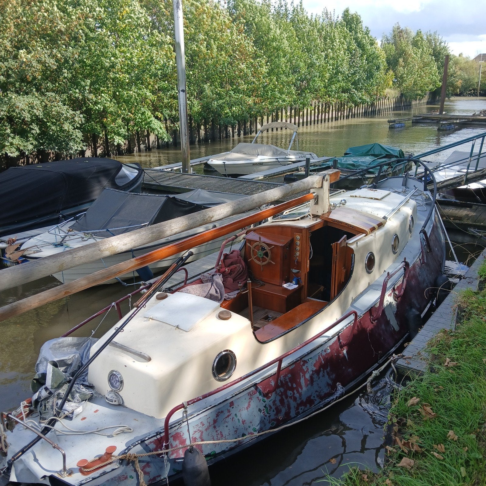 Platbodem zeilboot staal 8.5m + Sabb Diesel motor, Watersport en Boten, Motorboten en Motorjachten, Gebruikt, Keuken, Diesel, 10 pk