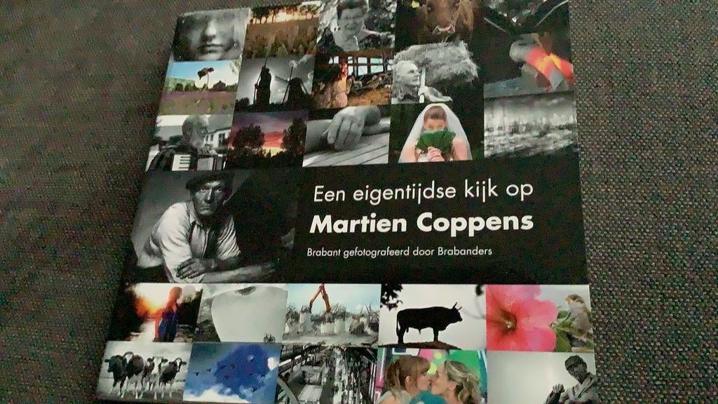 Een eigentijdse kijk op Martien Coppens, Ophalen of Verzenden, Zo goed als nieuw