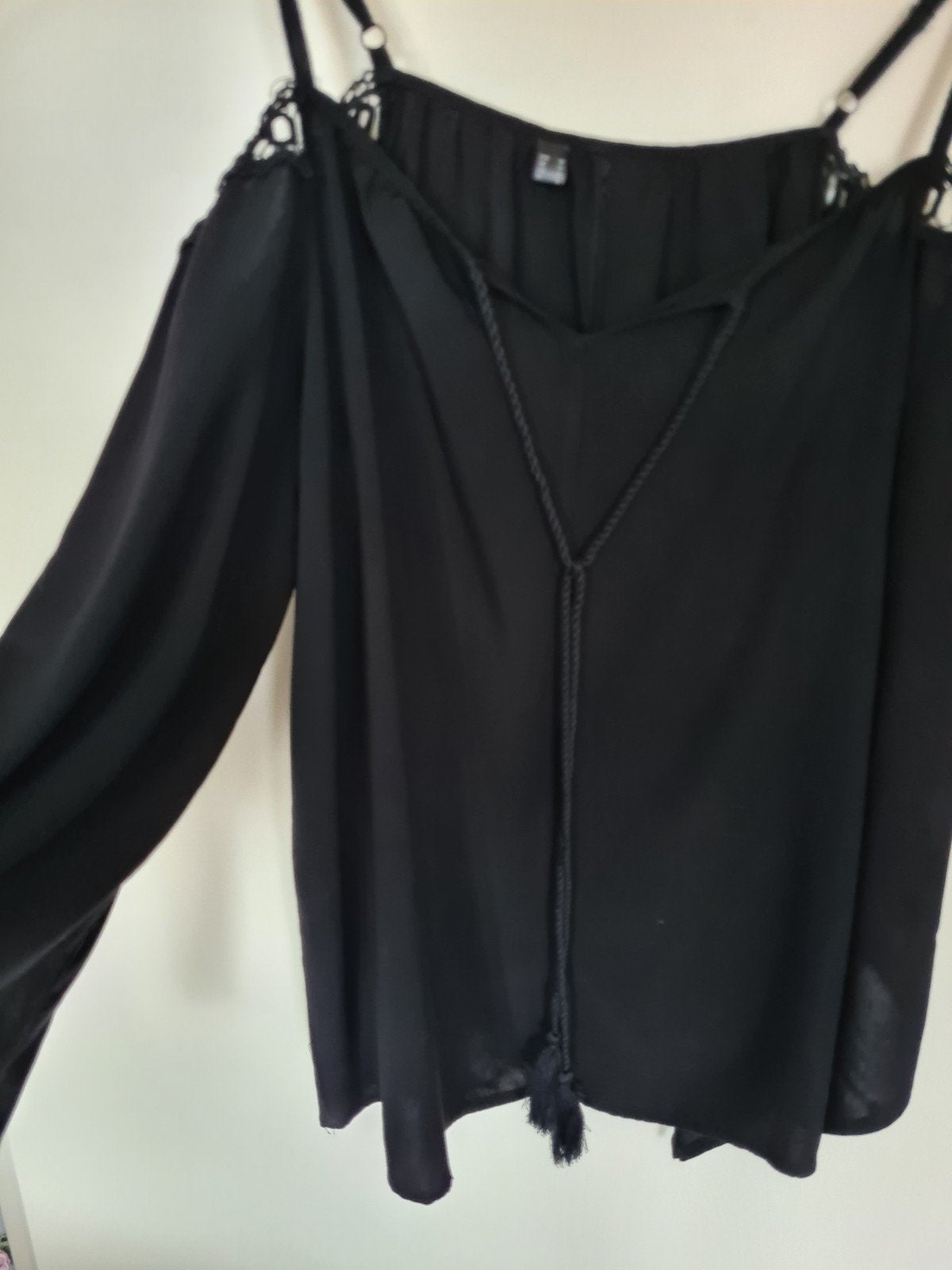 Mooi luchtig zomers shirt, off shoulder, maat 48, Ophalen of Verzenden, Zo goed als nieuw, Zwart, Shirt of Top