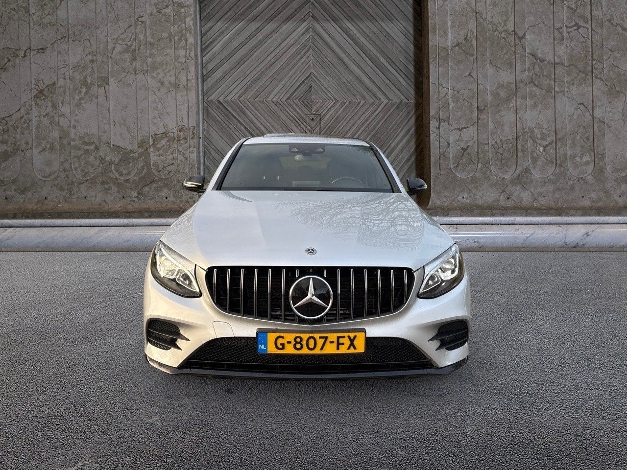 Mercedes-Benz GLC Coupé 250 4MATIC Premium Plus AMG line, Auto's, Automaat, Gebruikt, 4 cilinders, Met garantie (alle)