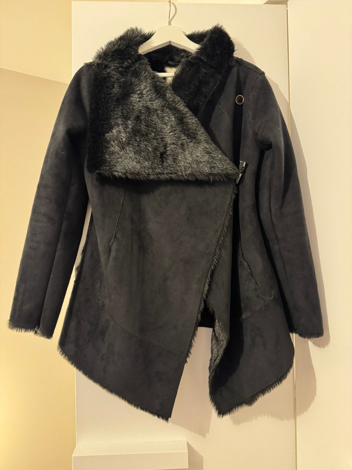 Dames jas van Pull & Bear maat S, Ophalen of Verzenden, Zo goed als nieuw, Maat 36 (S), Zwart