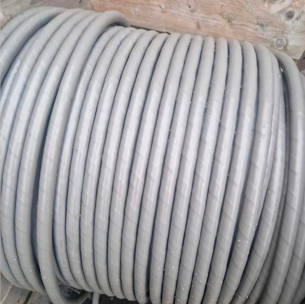 YMvK-as 4x10mm²+as10mm² grondkabel.