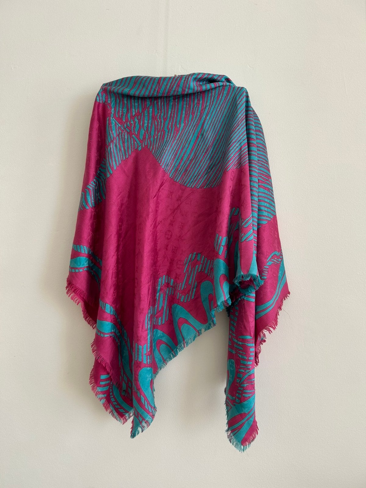 Louis Vuitton scarf, Kleding | Dames, Mutsen, Sjaals en Handschoenen, Ophalen of Verzenden, Gedragen, Sjaal