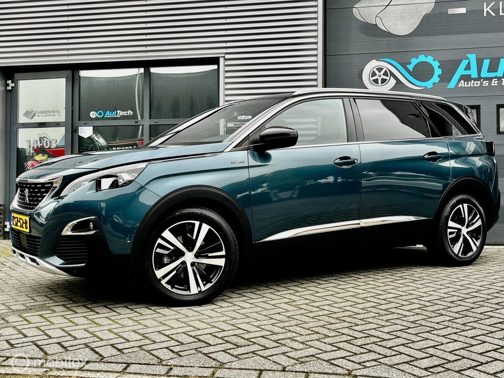 Peugeot 5008 1.2 PureTech Blue Lease GT-Line Pano Led All-in, Auto's, Voorwielaandrijving, Gebruikt, 1199 cc, 7 stoelen