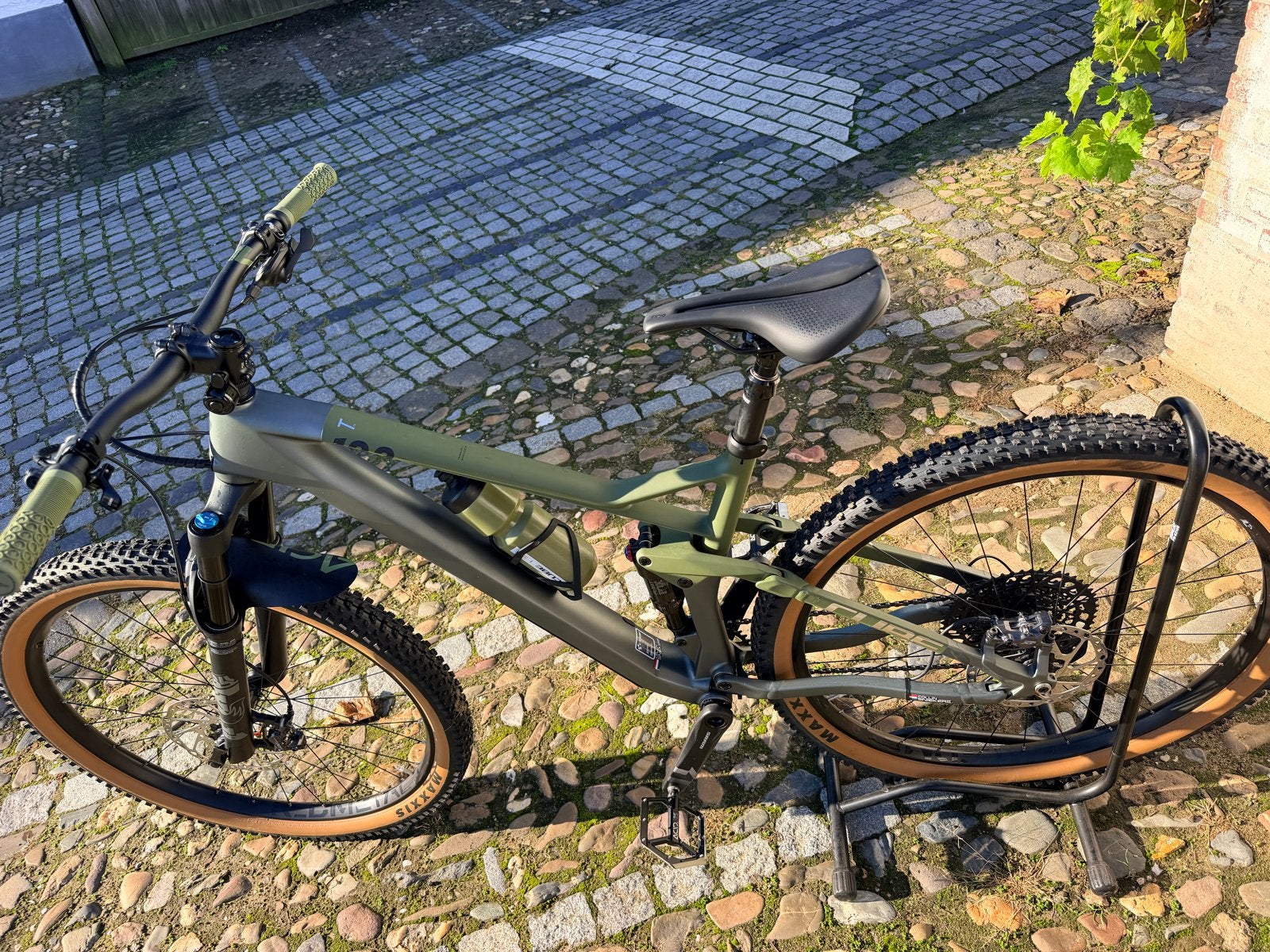 Foto 3 van CUBE Stereo ONE22 HPC TM 29 – 2024 – Flashgrey/Olive