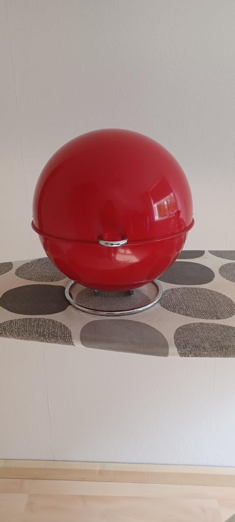 Superball Wesco rood., Huis en Inrichting, Keuken | Keukenbenodigdheden, Ophalen of Verzenden, Zo goed als nieuw, Metaal, Broodtrommel