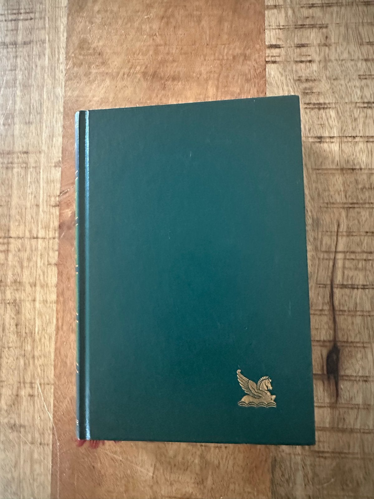 Boek met 4 verhalen: Sneeuwwolf, Als de ochtend gloort, Ophalen of Verzenden, Gelezen, Nederland