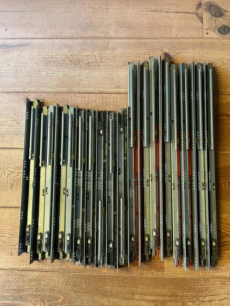Ladegeleiders IKEA KVIK, Ophalen, Zo goed als nieuw, DDR3, Desktop