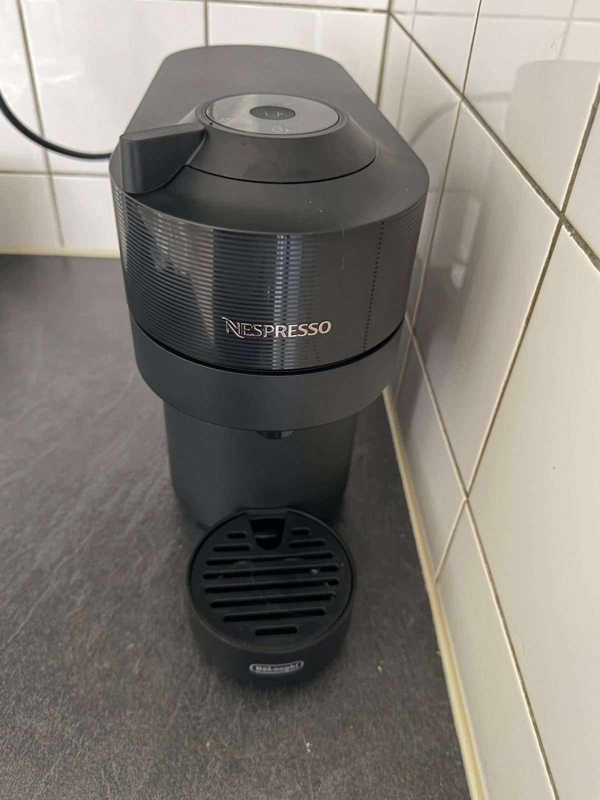 Nespresso Vertuo Delonghi - Zo goed als nieuw + garantie, Ophalen, Koffiemachine, Zo goed als nieuw, 1 kopje