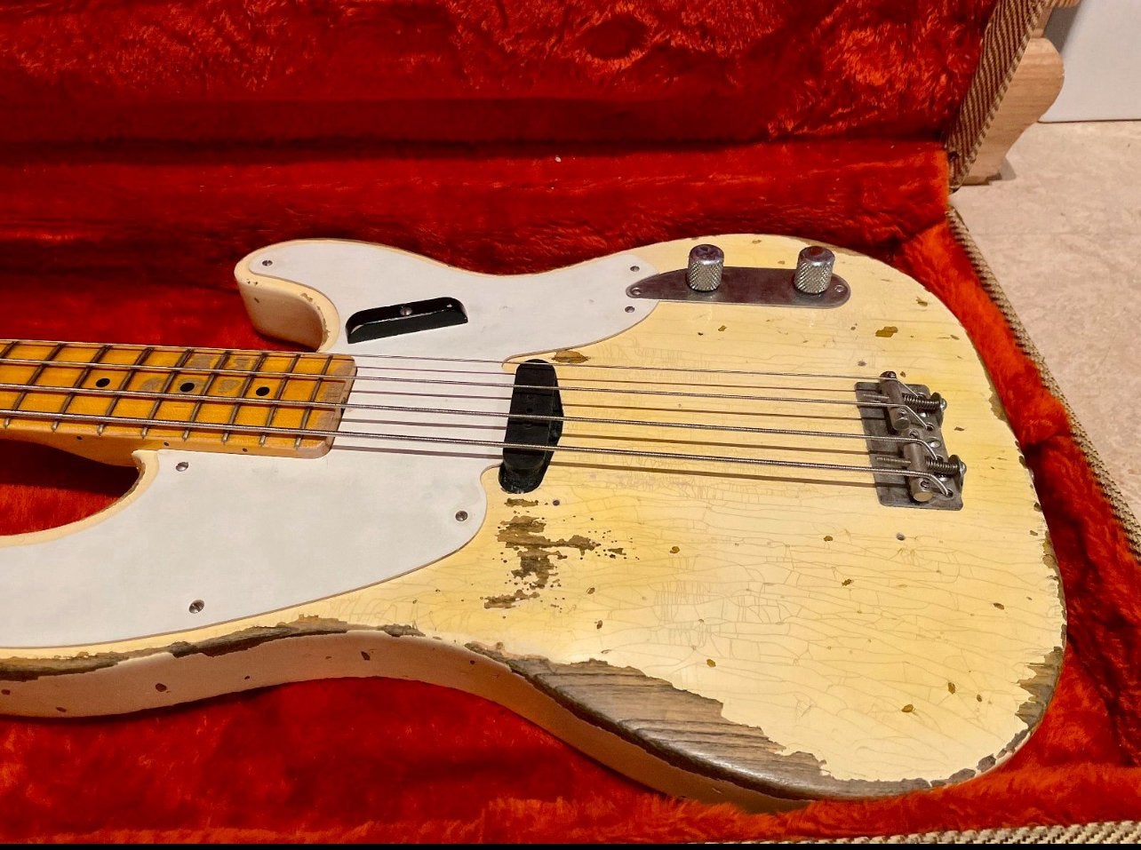 Fender Precision Custom shop ‘51 heavy relic, Muziek en Instrumenten, Ophalen, Zo goed als nieuw