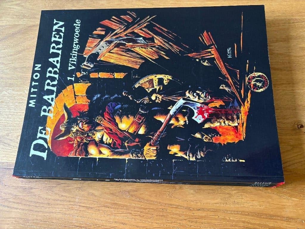 Kroniek der barbaren 1 t/m 6 compleet softcover, Complete serie of reeks, Ophalen of Verzenden, Zo goed als nieuw