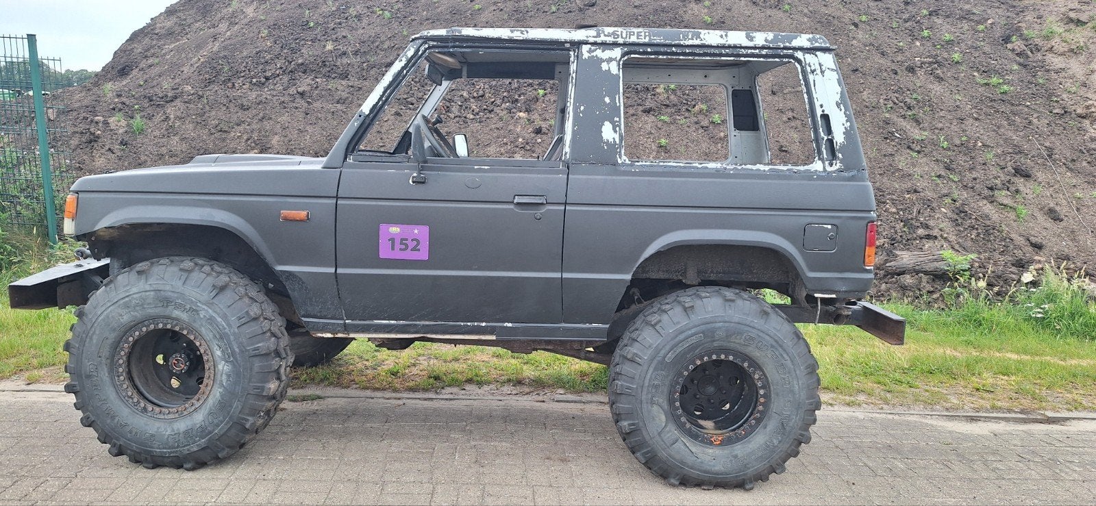 Mitsubishi pajero crossauto, Ophalen, Gebruikt