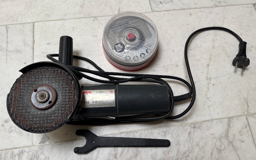 skil slijptol 9115H1 | 11000 toeren | 600W, Ophalen of Verzenden, Gebruikt, 700 tot 1000 watt, Haakse handslijpmachine