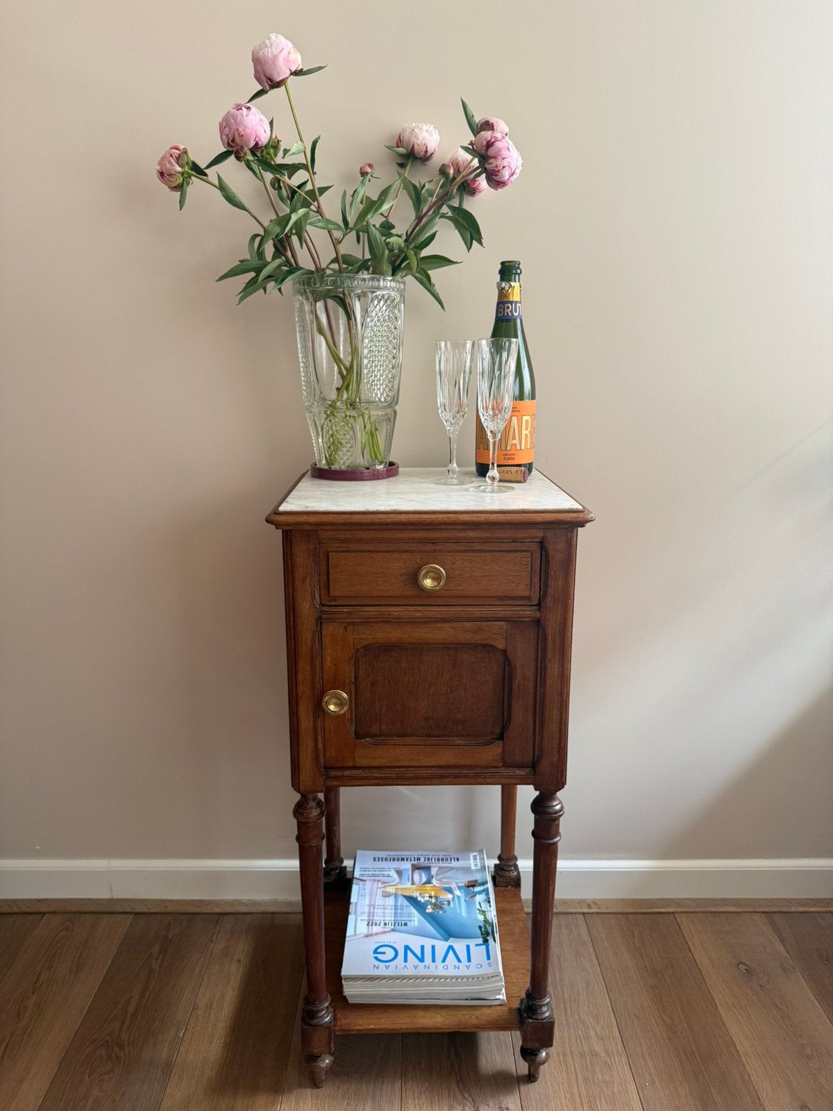 Vintage kastje met marmeren blad, Antiek en Kunst, Ophalen