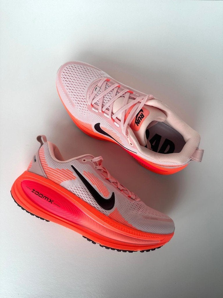 Nike Vomero 18 Hardloopschoenen Maat 38, Verzenden, Nieuw, Hardlopen, Hardloopschoenen