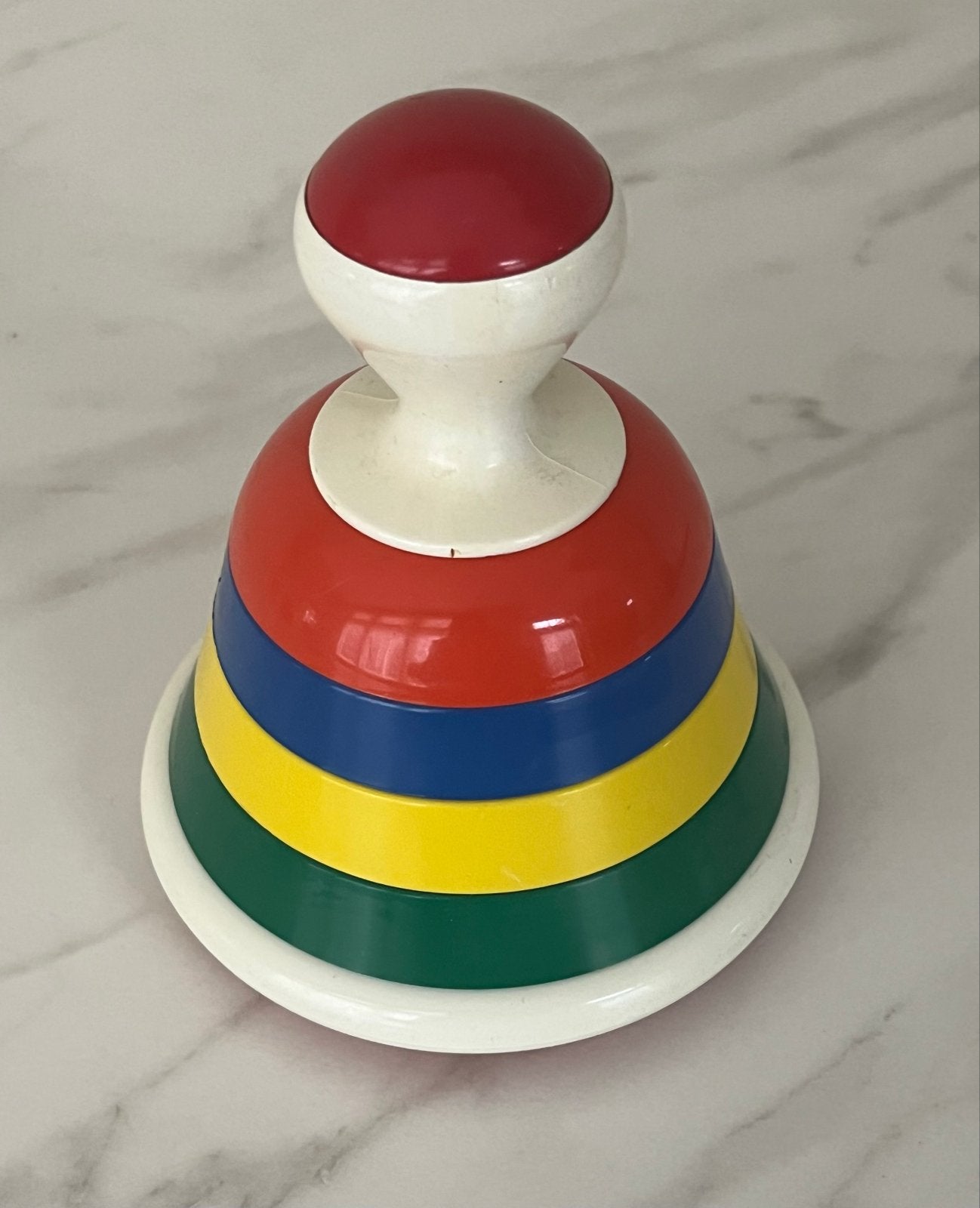 Ambi Toys Colour Bell (kleurenbel) - Vintage babyspeelgoed, Ophalen of Verzenden, Gebruikt, Rammelaar, Met geluid