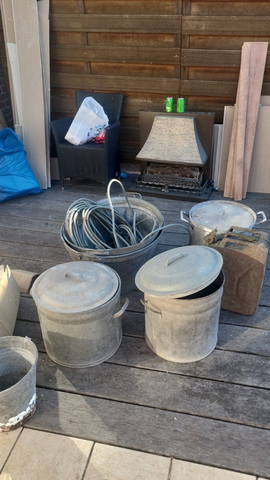 Diverse zink emmers en jerrycan, Ophalen