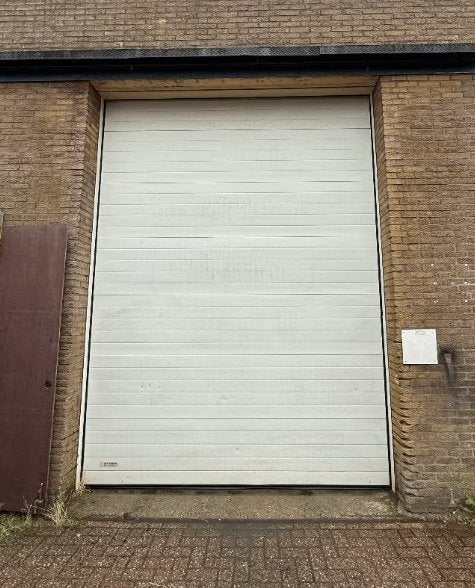 Elektrische overhead/sectionaaldeur 301x407 cm | S40 | Wezep, Doe-het-zelf en Verbouw, Ophalen, Gebruikt, Info@condoor.com, Garagedeur