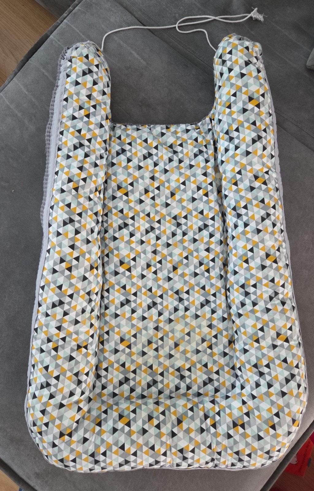 Baby nestje/verkleiner met omkeerbare hoes, Ophalen, Gebruikt
