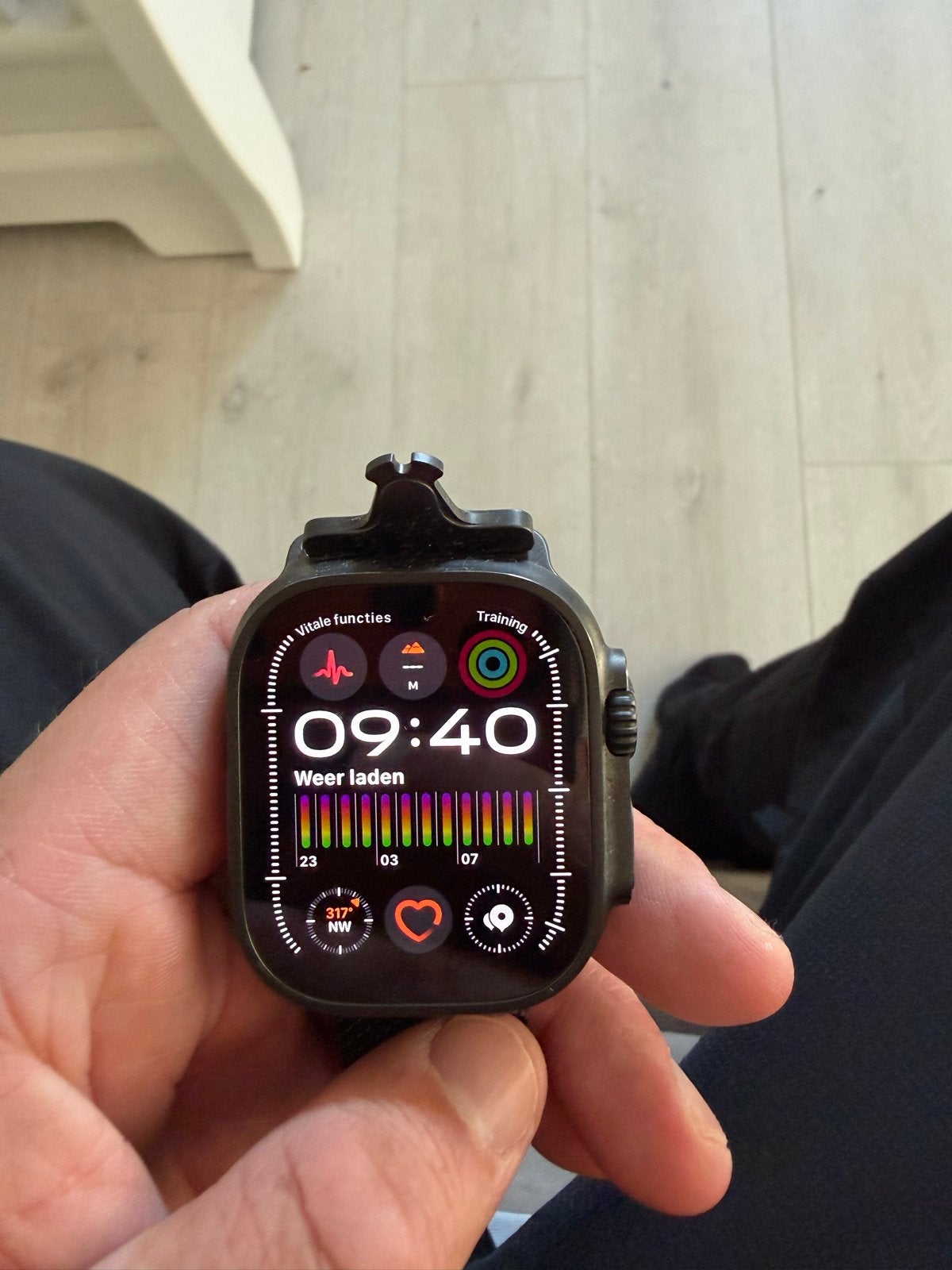 Apple Watch Ultra 2 (Zwart) met Milanese band, Afstand, Zwart, IOS, Nieuw