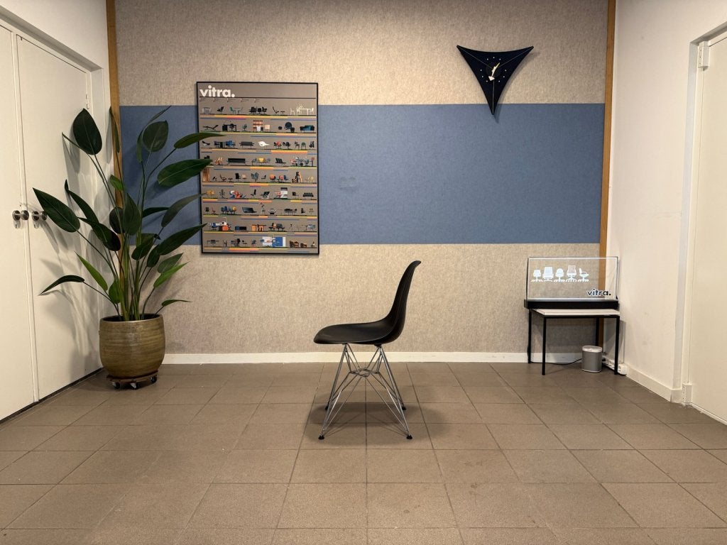 Vitra | Eames | DSR | Zwart | 6x, Niet ingevuld, Vitra Artifort Cassina Fritz Hansen Eames Gispen Pastoe Hay, Zwart, Niet ingevuld