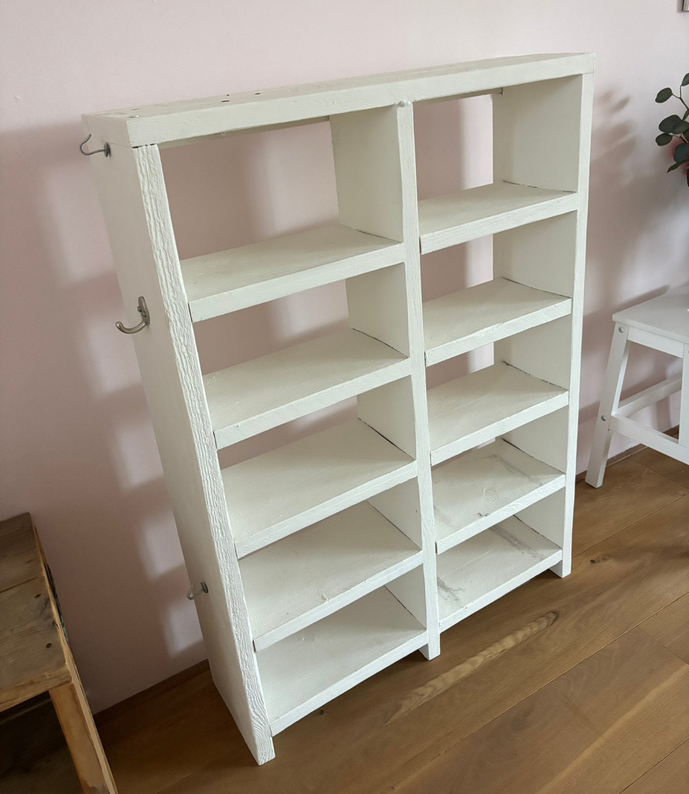 handgemaakte houten boekenkast, Ophalen, Zo goed als nieuw