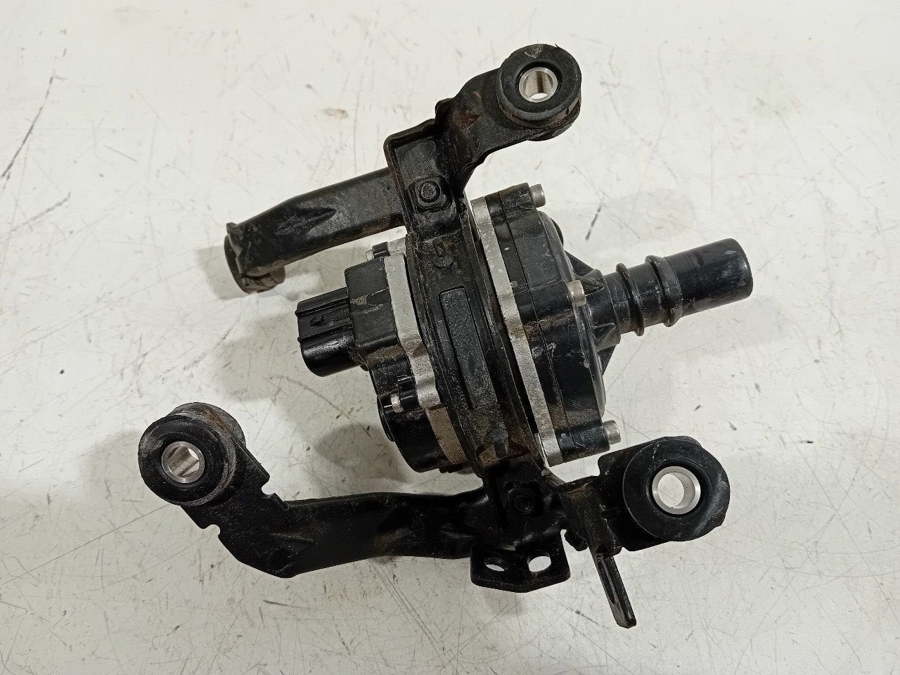 Waterpomp Kia Niro, Onderdelen@venauto.nl, Van der Ven Autorecycling B.V., Gebruikt, Ettenseweg 76, 4706 PB Roosendaal, The Netherlands