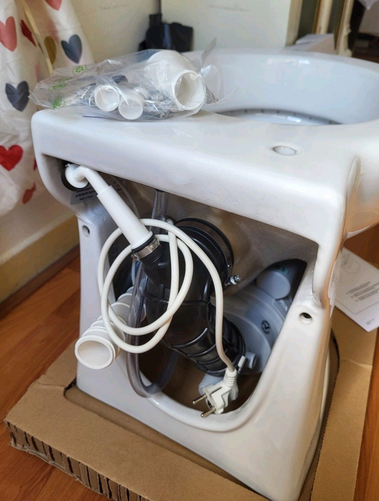 overcompleet Sanibroyeur nieuw in doos, Doe-het-zelf en Verbouw, Ophalen, Nieuw, Toilet