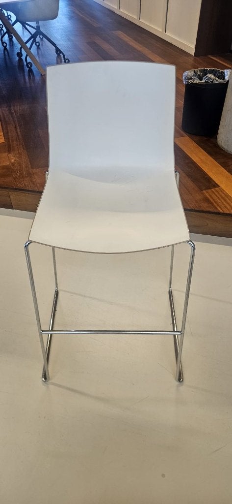 Barkruk Catifa 46 van Arper, 5 krukken of meer, Ophalen, Gebruikt, 60 tot 90 cm