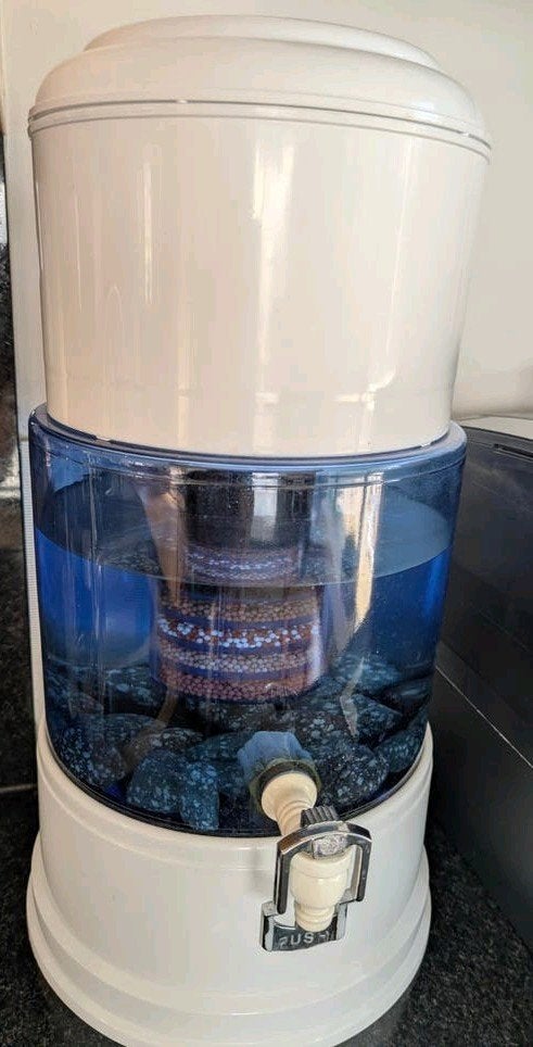 Aqualine 12 waterfilter niet alkalisch glas izgs waterzuiver, Huis en Inrichting, Ophalen, Wit, Overige materialen, Overige typen