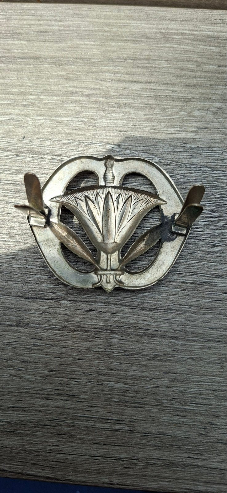 Baret embleem,militaire administratie,landmacht,indië, Verzamelen, Ophalen of Verzenden, Landmacht, Nederland, Embleem of Badge