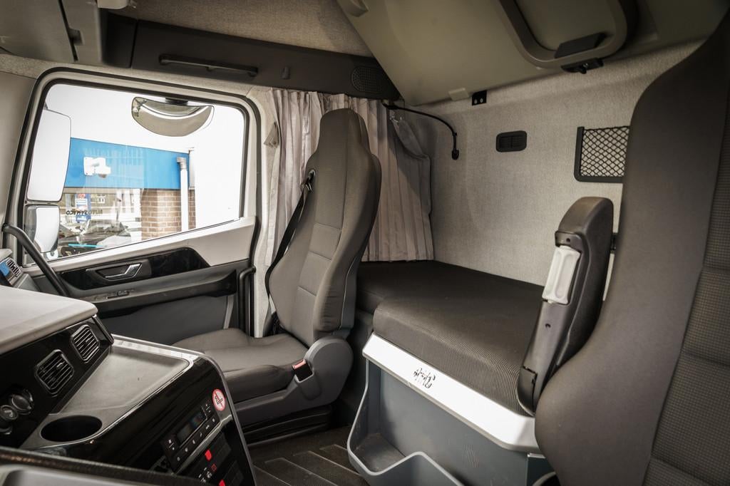 BMC Tughra 1846 Automatic Elegance 460PK Euro 6 Iveco, Auto's, Stof, 460 pk, Wit, Origineel Nederlands